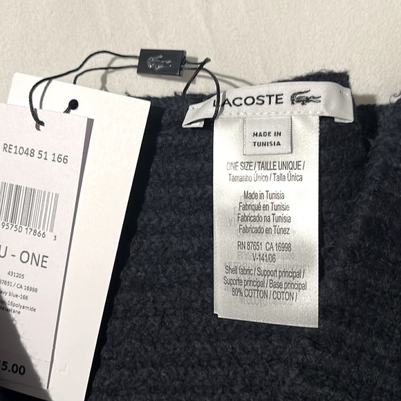 Lacoste Winter Scarf - Picture 3 of 5